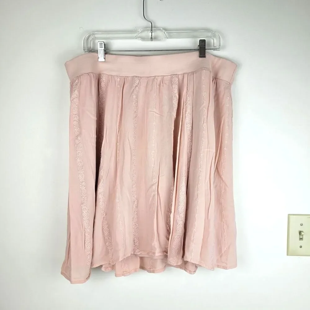 Torrid Women's Blush Pink Embroidered Skater Skirt Sz 2X fairy whimsy cottage